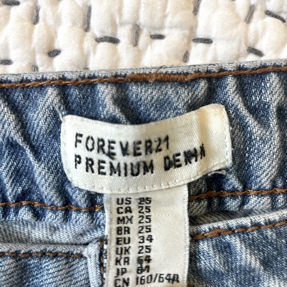 Forever 21 Ripped Jeans - Picture 3 of 3